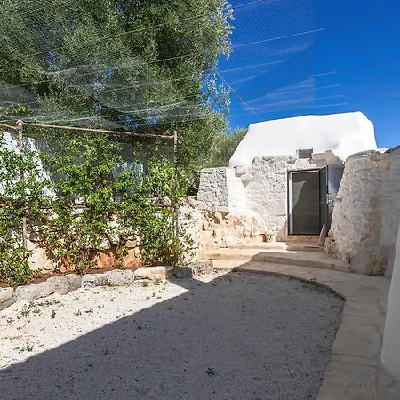 Il Trullo Della Volpe Villa